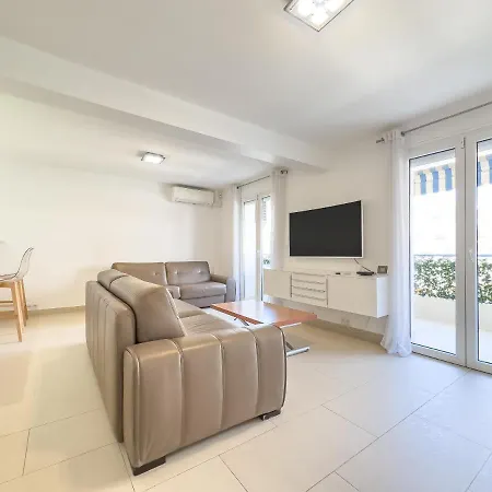 Apartment Le Maubourg By Winsome Destination Cannes